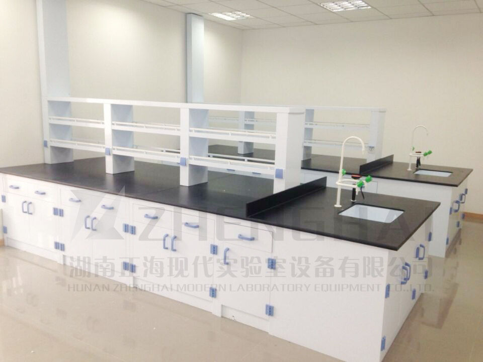 實(shí)驗(yàn)室內(nèi)實(shí)驗(yàn)臺的選擇
